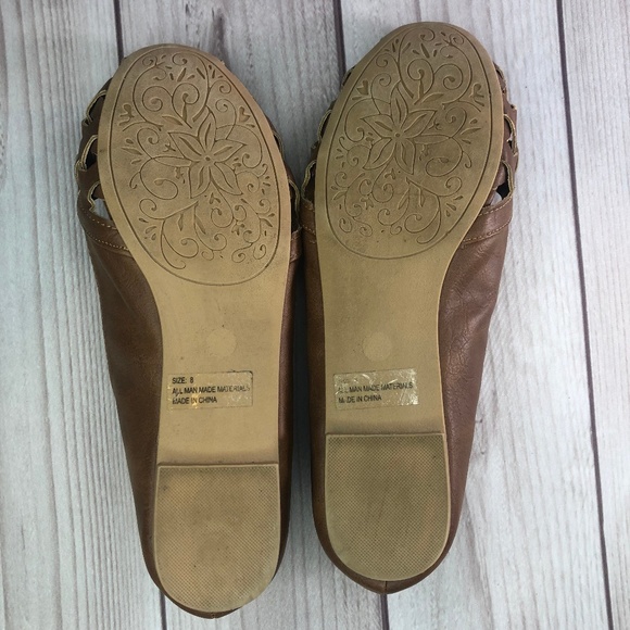 Charlotte Russe Tan Flats Size 8 - Picture 6 of 7